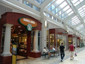 Barnes and Noble - Prudential Center